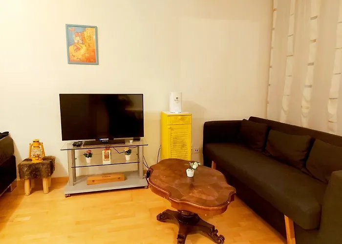 Large City Centre Apartment *